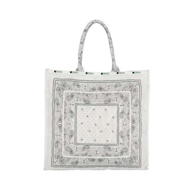 Lg Chain Quilt Tote In Bandana White