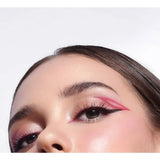 Goulash  Quick Lift Mascara  2in1 Smudgeproof mascara yang dapat membuat bulu mata tampak lebih lentik dan tebal natural tanpa terasa bergumpal, tidak mudah luntur dan tahan lama. Dengan aplikator berbentuk jam pasir yang mampu menggulung bulu mata secara