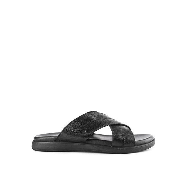 Felim Kavon In Black