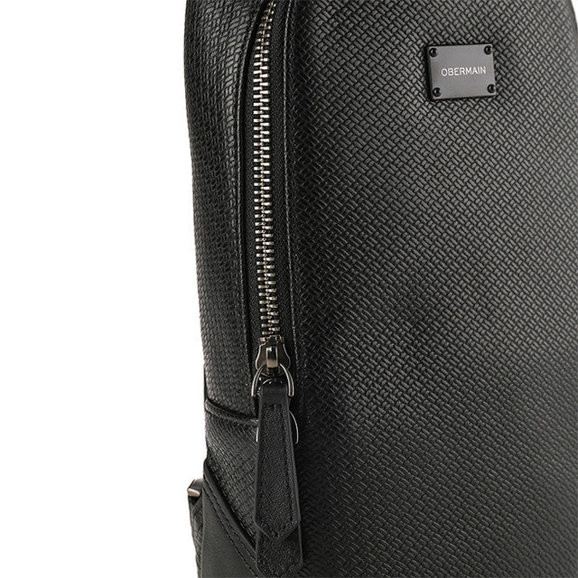 Merrick Chest Bag - L In Black