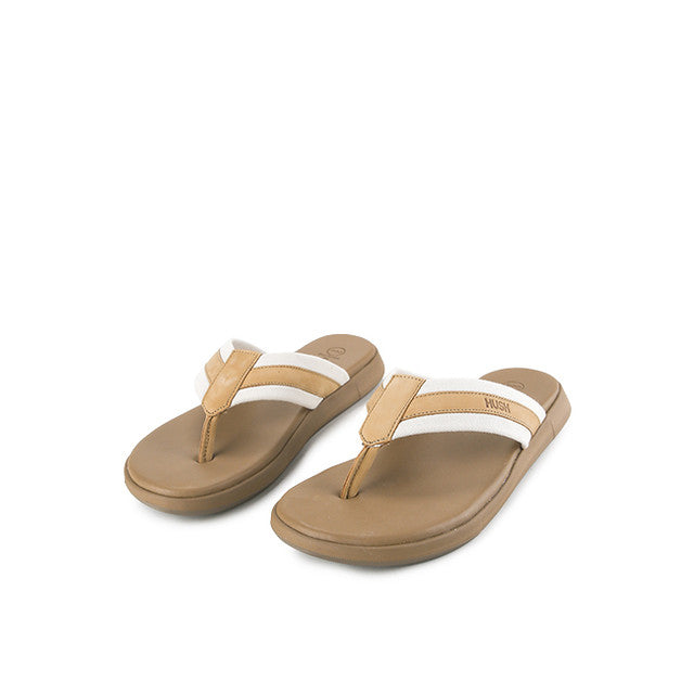 Hush Puppies Sandal Pria Hunter Cave Toepost In Beige