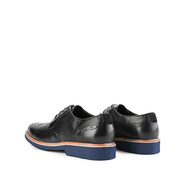 Beldon Dinis In Black