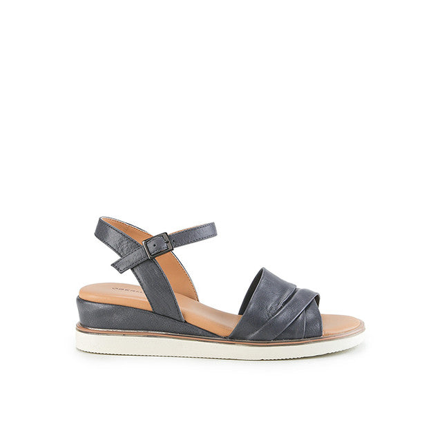 Meg Jett In Navy