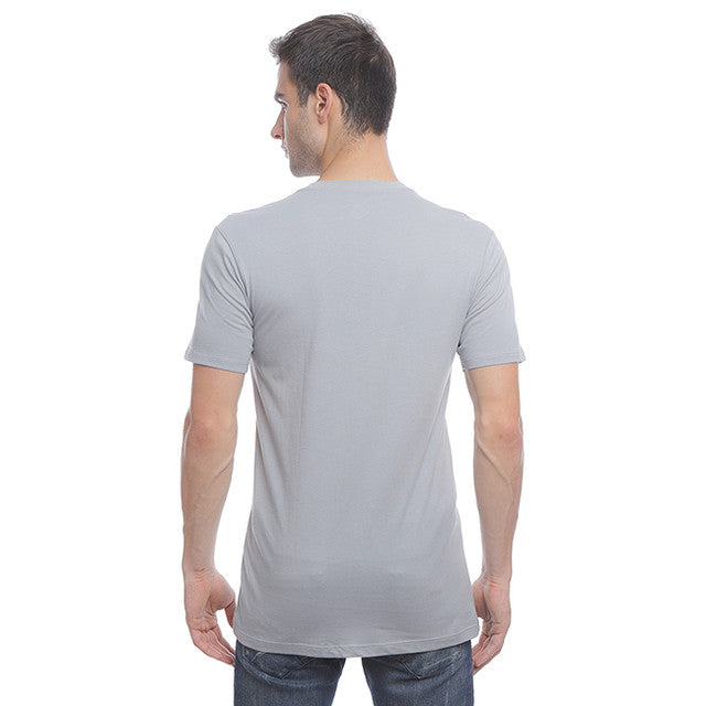 Hush Puppies Pakaian Neck Tee Pria  Classic V Neck Tee In Grey