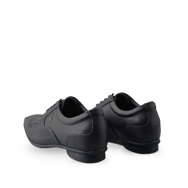 Playboy Shoes Pria Slip On Zharres Laces