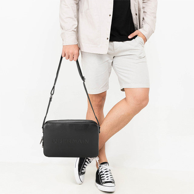 Alfred Messenger Bag - L  In Black