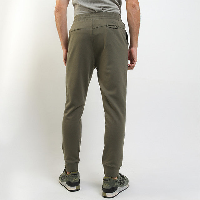 Rum 3 In Olive