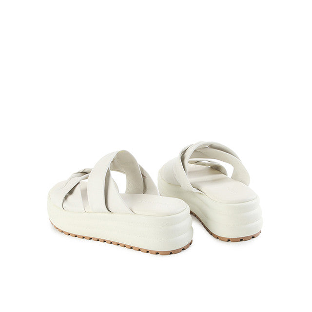 Nini Helen In White