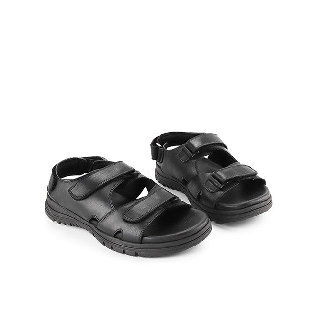 Guilbert Jomal In Black