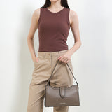 Evas Shoulder In Taupe