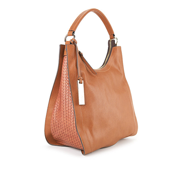 Issaya Hobo (S) In Camel