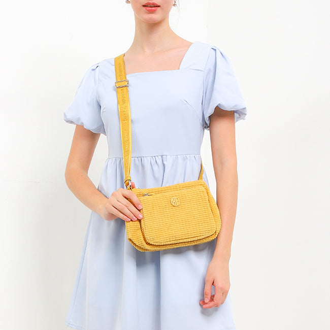 Harlyn Sling In Yellow