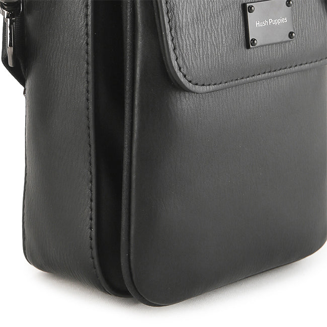 Hush Puppies Tas Pria Ivan Sling Bag In Black