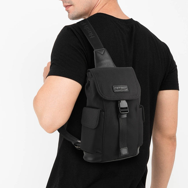 Hush Puppies Tas Pria Owen Chest Bag In Black