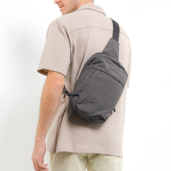 Hush Puppies Tas Pria Yacob Chest Bag In Grey