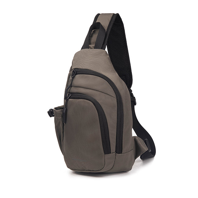 Zyler Chest Bag In Grey
