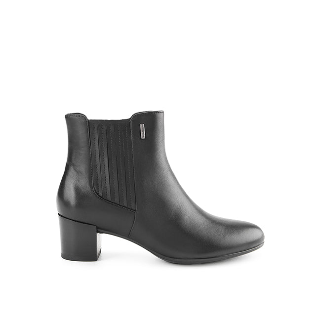Sharon Rain In Black