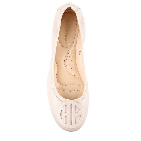 Hush Puppies Sepatu Flats Wanita Samantha In Beige