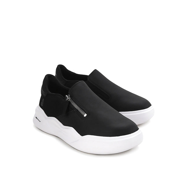 Hush Puppies Sepatu Wanita Sneakers Rush Slipon In Bold Black Leather