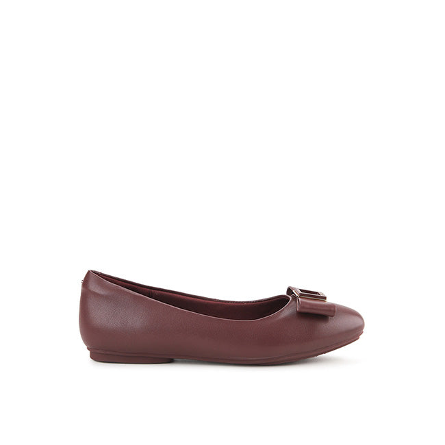 Nora In Maroon