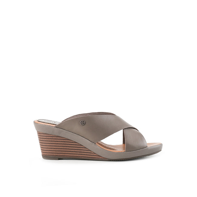 Hush Puppies Shoes Wanita Wedges Gretna Cross In Taupe