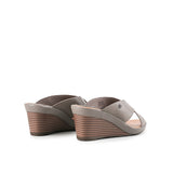 Hush Puppies Shoes Wanita Wedges Gretna Cross In Taupe