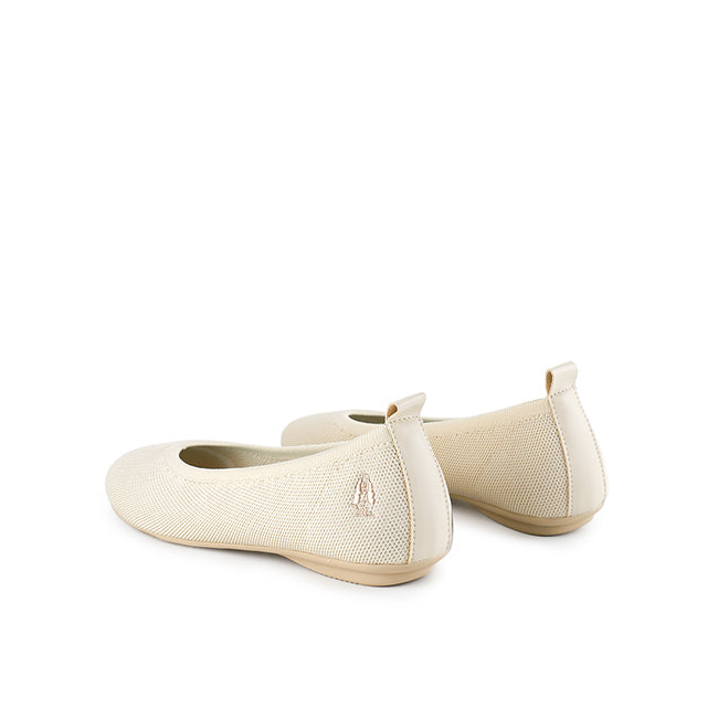 Hush Puppies Sepatu Flats Wanita Abigail Lazy In Beige