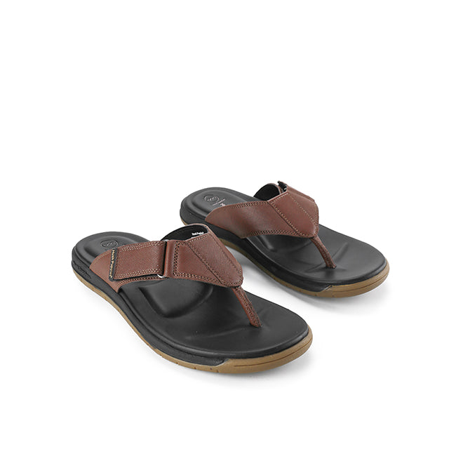 Hush Puppies Sandal Toepost Pria Trevas Dax Toepost In Brown