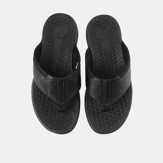 Hush Puppies Men Sandals Activate Toepost In Bold Black Leather