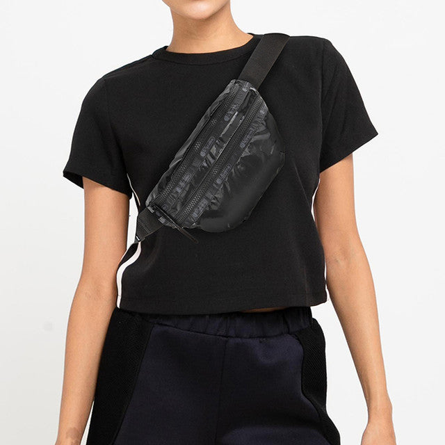 Everyday Beltbag In Black Shine