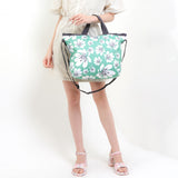 Deluxe Easy Carry Tote In Tropical Garden Green
