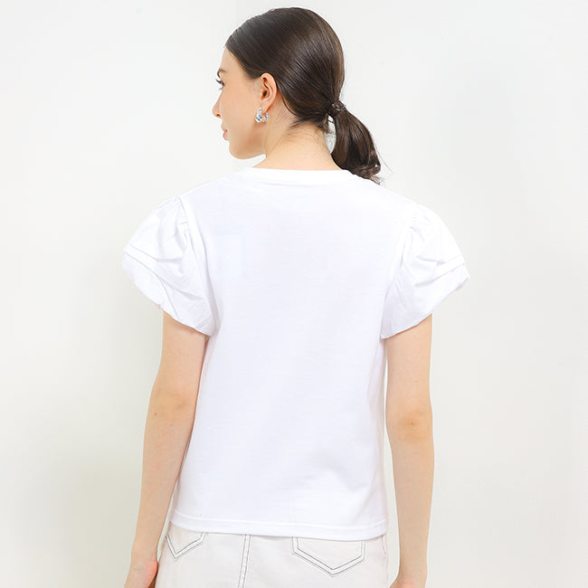 Kenira In White
