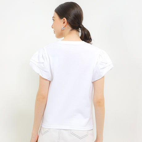 Kenira In White