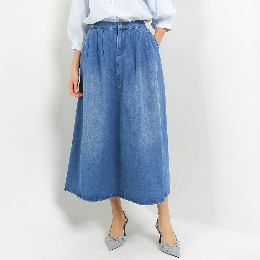Emalika In Medium Blue