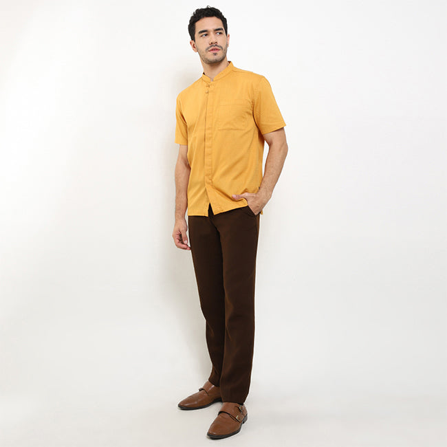 Hush Puppies Pakaian Pria Shirt Zhou In Mustard