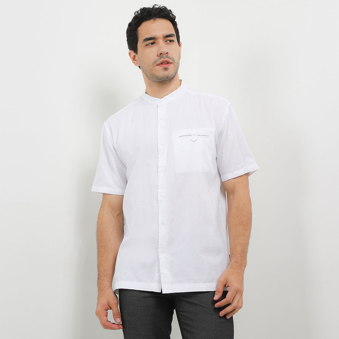 Hush Puppies Pakaian Pria Shirt Karuka In White