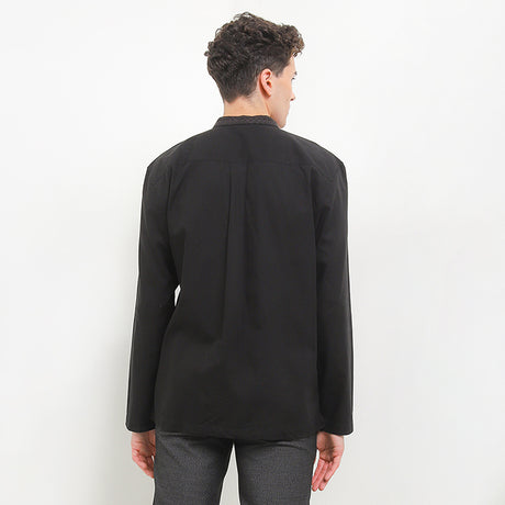 Kk Izmir In Black