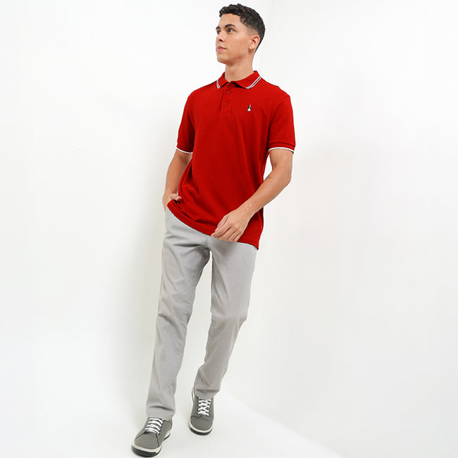 Larus In Red