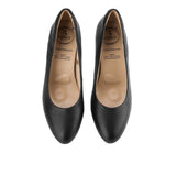 Agnes Hillda In Black