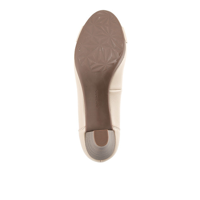 Adriana Rocca In Almond
