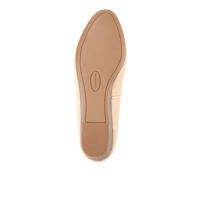 Alina Karla In Almond