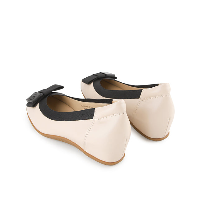 Obermain Wanita Flats Dellia Joline
