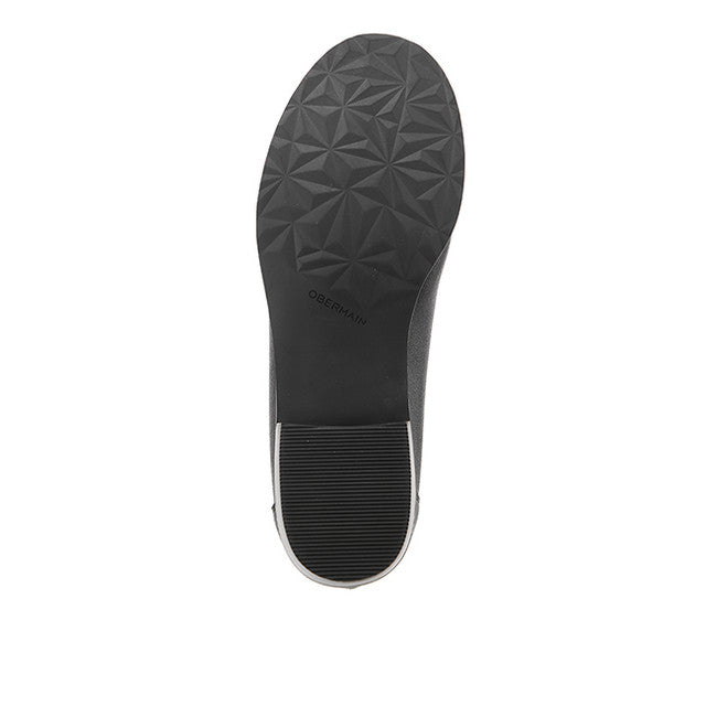 Glora Kate In Black
