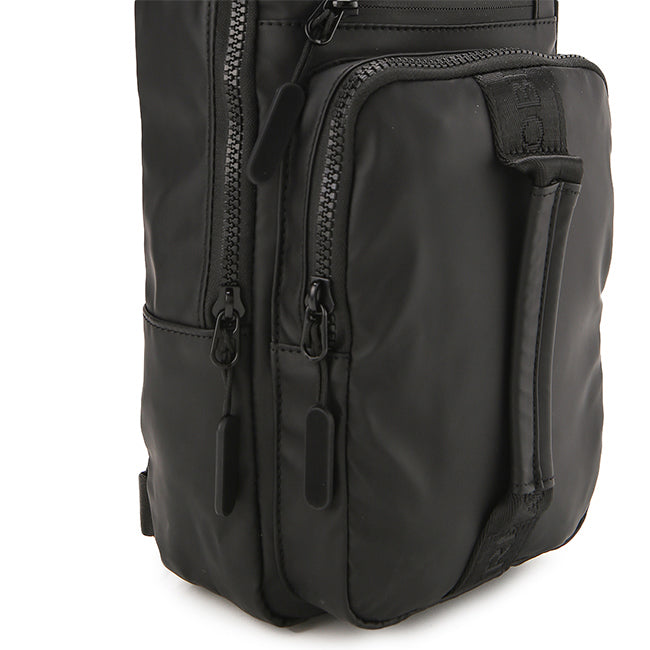 Obermain Tas Pria James 1 Chest Bag In Black