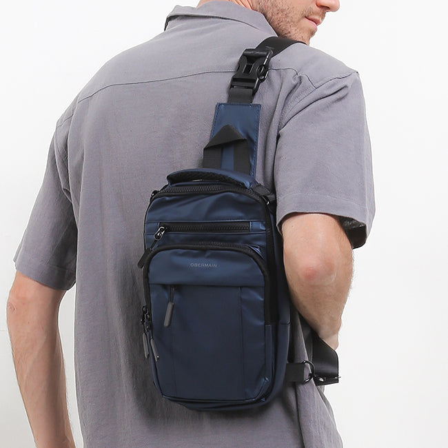 Tyce 3 Chest Bag In Navy