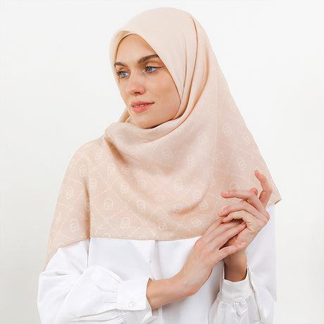 Aisha In Beige