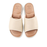 Mika Kinsley In Beige
