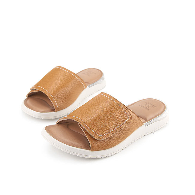 Mika Kinsley In Tan