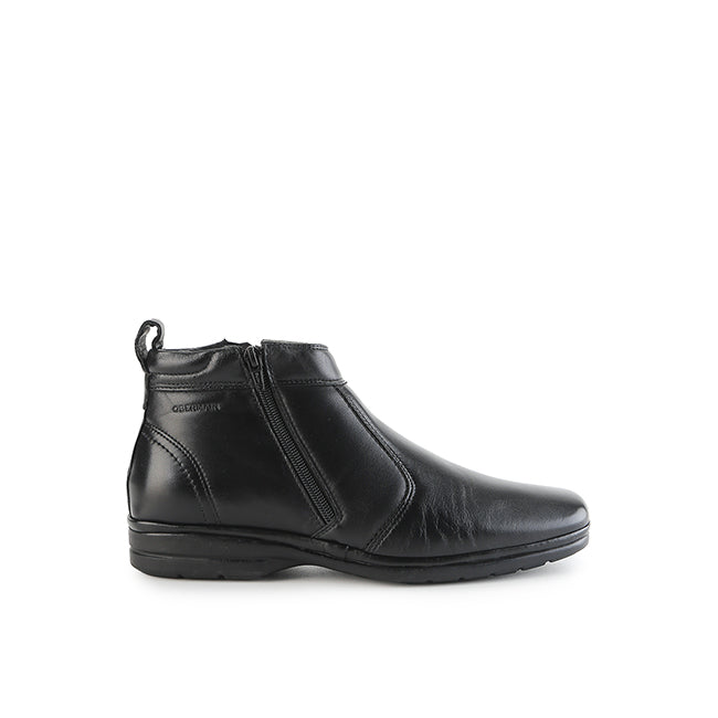 Amos Ken In Black