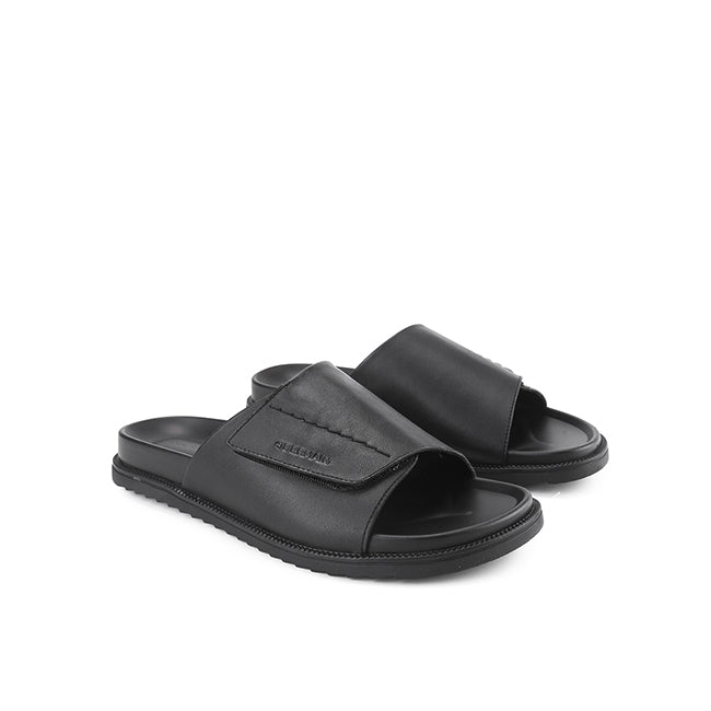 Elgan Ramon In Black